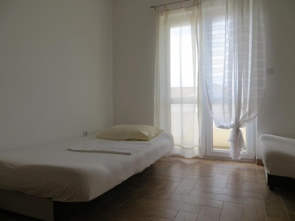 Apartments Kanli Kula Herceg Novi Bilik gambar